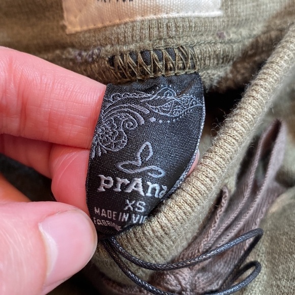 NWT Prana Cozy Up Ankle Pant in Sage Camo sz XS - Picture 3 of 11